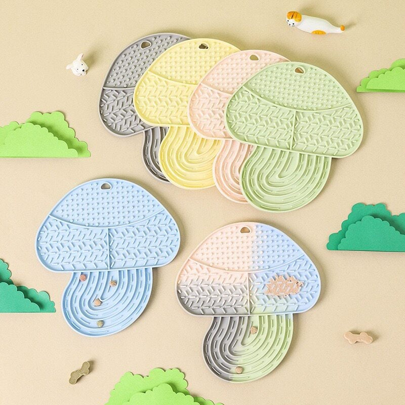 Suction Cup Lick Mat for Dogs and Cats
