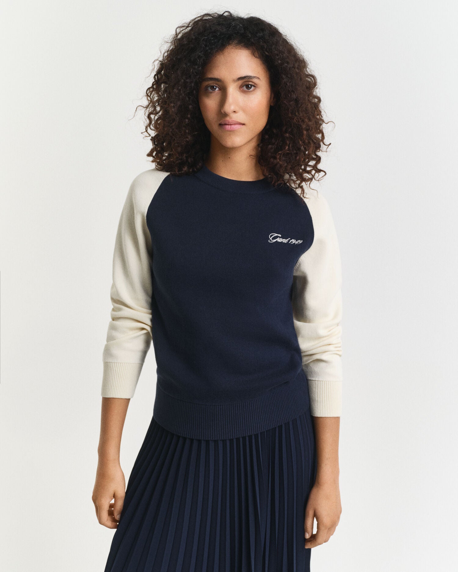 Color Blocked Crew Neck Sweater